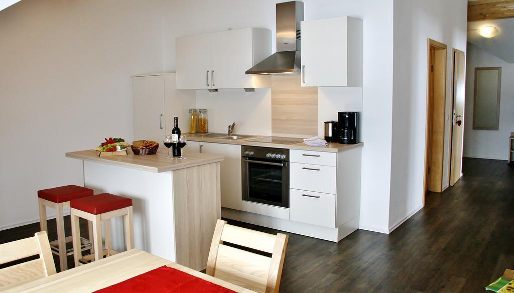 Seehotel Und Appartements Schnoeller Rieden Bilik gambar